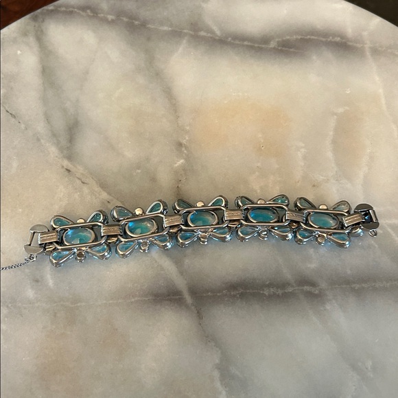 Vintage blue stone and rhinestone bracelet - Picture 4 of 7